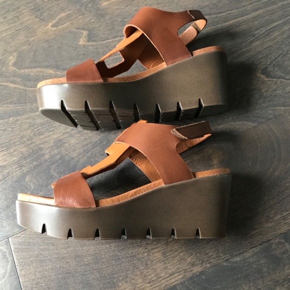 Bos & Co, Size 6 (36), Platform Wedge Sandal - Picture 6 of 16